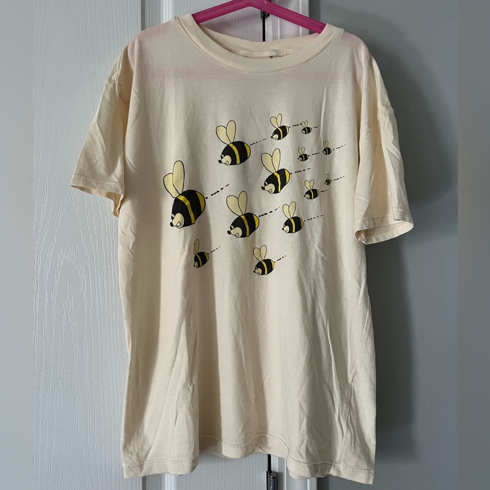 Fresh Dinosaurs Bees 🐝 Tee NWT!